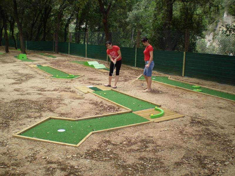 Bassegoda Park Albanya ภายนอก รูปภาพ